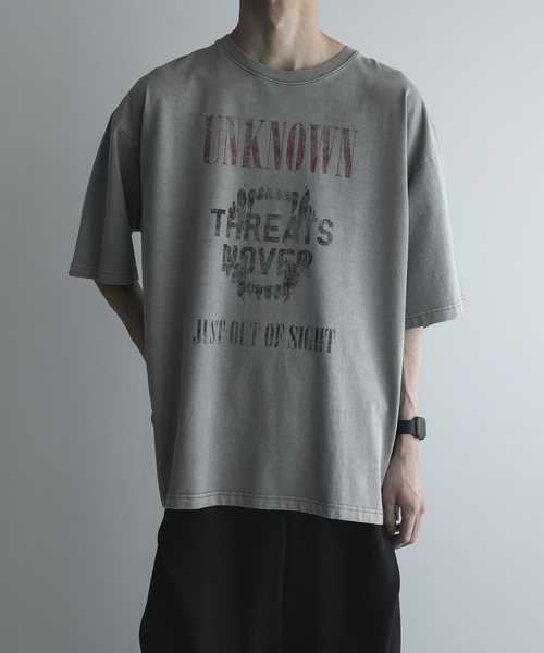 remer(リメール)の「loose vintage make pigment over Tee / ルーズヴィンテージメイクピグメントオーバーTシャツ(Tシャツ/カットソー・メンズ・ブラック系その他4/グレー系その他2/グレー系その他3/グレー系その他4/ブラック系その他2/グレー系その他/ブラック系その他/ブラック系その他3・X-SMALL/SMALL/MEDIUM/LARGE)」の8枚目の写真