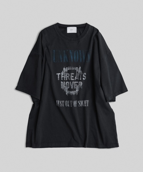 remer(リメール)の「loose vintage make pigment over Tee / ルーズヴィンテージメイクピグメントオーバーTシャツ(Tシャツ/カットソー・メンズ・ブラック系その他4/グレー系その他2/グレー系その他3/グレー系その他4/ブラック系その他2/グレー系その他/ブラック系その他/ブラック系その他3・X-SMALL/SMALL/MEDIUM/LARGE)」の18枚目の写真