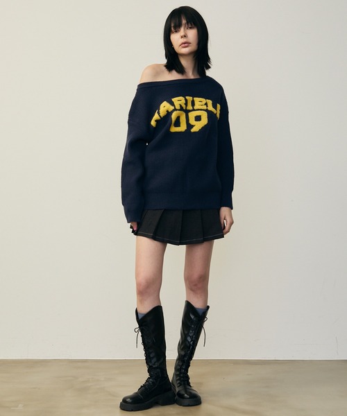 uyu.(ウユ)の「オフショルダーロゴニットプルオーバー【uyu./ウユ】(ニット/セーター・レディース・ネイビー/グレー・FREE)」の16枚目の写真