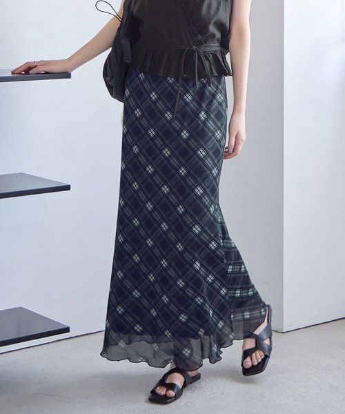CHAN ME(チャンミ)の「チュールチェック柄スカート(スカート・レディース・グリーン/ネイビー/ブラック・SMALL/MEDIUM/LARGE/X-LARGE)」の3枚目の写真