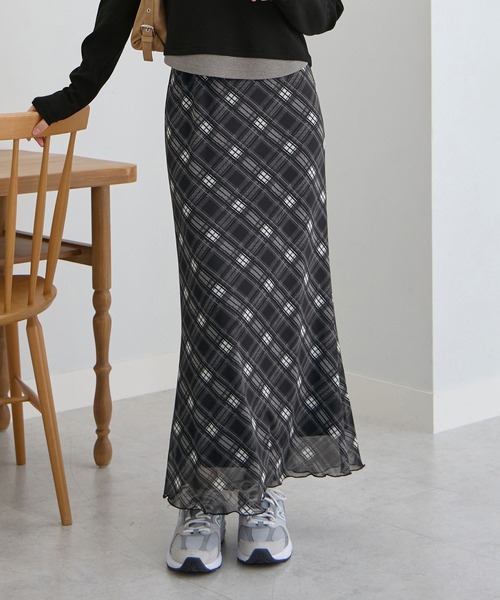 CHAN ME(チャンミ)の「チュールチェック柄スカート(スカート・レディース・グリーン/ネイビー/ブラック・SMALL/MEDIUM/LARGE/X-LARGE)」の1枚目の写真