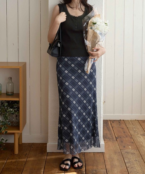CHAN ME(チャンミ)の「チュールチェック柄スカート(スカート・レディース・グリーン/ネイビー/ブラック・SMALL/MEDIUM/LARGE/X-LARGE)」の15枚目の写真