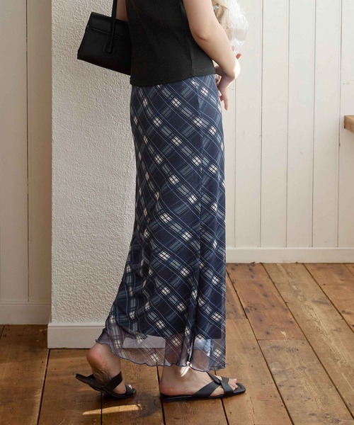 CHAN ME(チャンミ)の「チュールチェック柄スカート(スカート・レディース・グリーン/ネイビー/ブラック・SMALL/MEDIUM/LARGE/X-LARGE)」の13枚目の写真