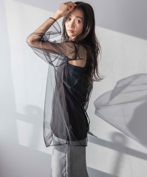 LOWRYS FARM（ローリーズファーム）の「サテンノースリーブ　291340（タンクトップ・レディース・アイボリー/ブラック・FREE）」の13枚目の写真