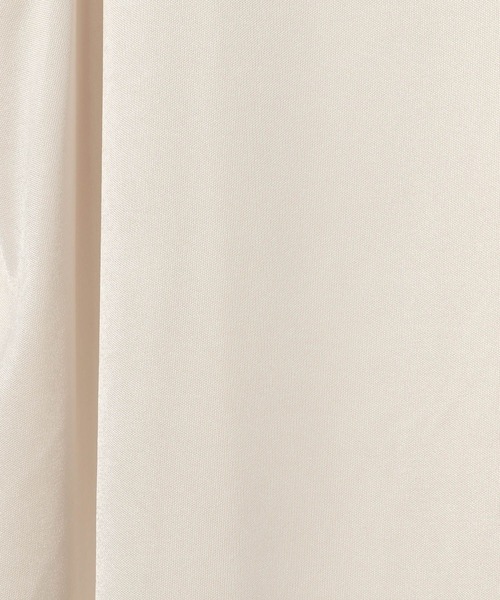 LOWRYS FARM（ローリーズファーム）の「サテンノースリーブ　291340（タンクトップ・レディース・アイボリー/ブラック・FREE）」の6枚目の写真