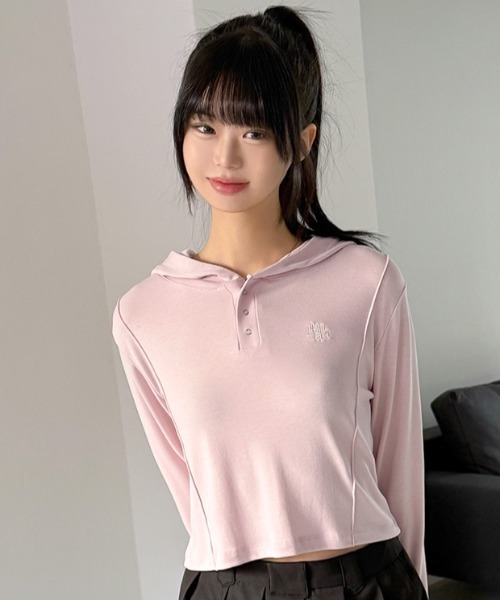 muahmuah（ムーアムーア）の「A'GEM/9 × .kom 『muah muah/ムーアムーア』 STITCH LINE CROP HOODIE/ステッチライン クロップパーカー（パーカー・レディース・ホワイト/チャコールグレー/ピンク・FREE）」の20枚目の写真