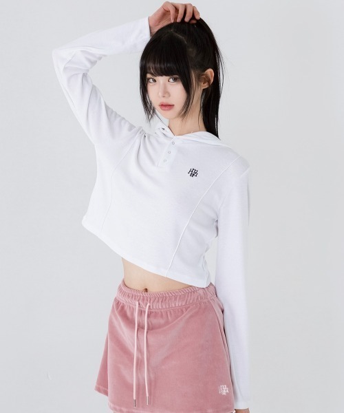 muahmuah（ムーアムーア）の「A'GEM/9 × .kom 『muah muah/ムーアムーア』 STITCH LINE CROP HOODIE/ステッチライン クロップパーカー（パーカー・レディース・ホワイト/チャコールグレー/ピンク・FREE）」の15枚目の写真
