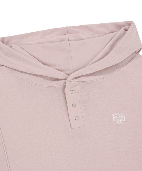 muahmuah（ムーアムーア）の「A'GEM/9 × .kom 『muah muah/ムーアムーア』 STITCH LINE CROP HOODIE/ステッチライン クロップパーカー（パーカー・レディース・ホワイト/チャコールグレー/ピンク・FREE）」の5枚目の写真