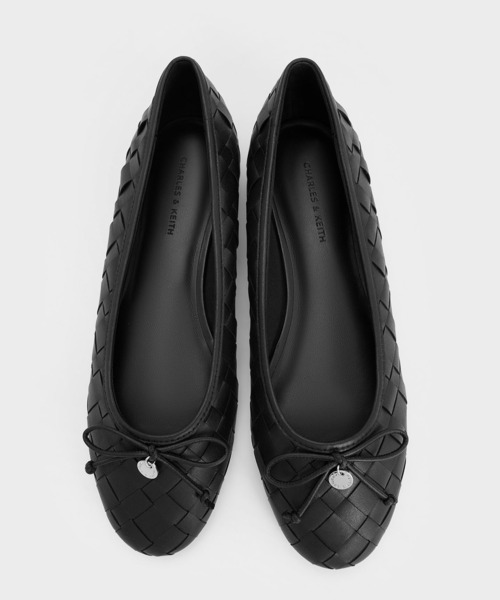 CHARLES & KEITH（チャールズ & キース）の「ウーブン ボウバレエフラット（バレエシューズ・レディース・オフホワイト/ブラック/ブラウン系その他3・25.5cm/25cm/24.5cm/23.5cm/23cm/22.5cm）」の13枚目の写真