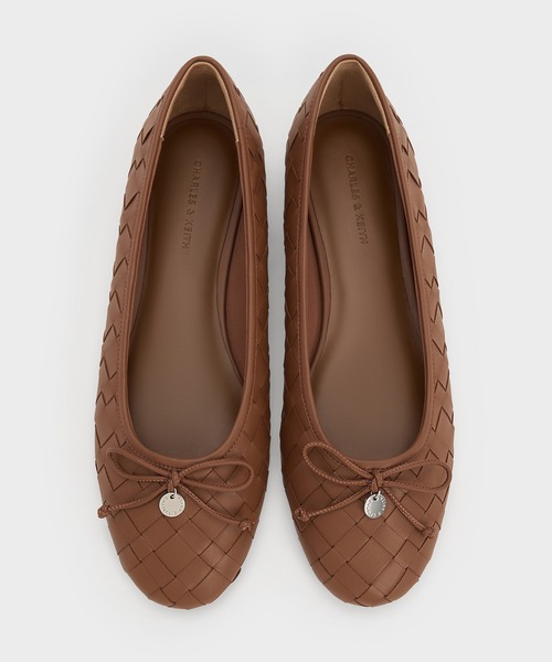 CHARLES & KEITH（チャールズ & キース）の「ウーブン ボウバレエフラット（バレエシューズ・レディース・オフホワイト/ブラック/ブラウン系その他3・25.5cm/25cm/24.5cm/23.5cm/23cm/22.5cm）」の11枚目の写真