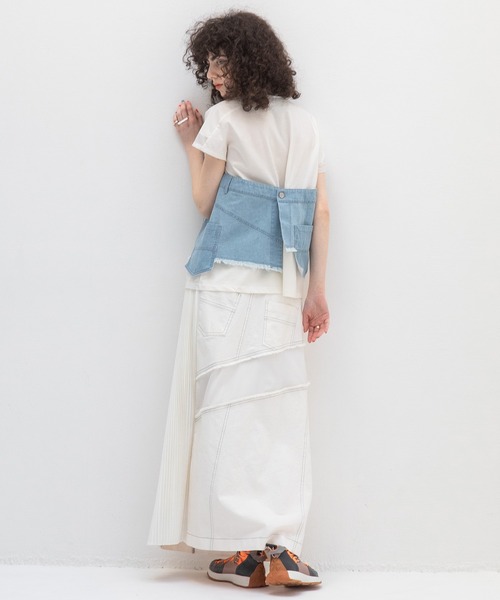 AULA AILA(アウラアイラ)の「デニムレイヤードTシャツ(Tシャツ/カットソー・レディース・ブラック/ライトブルー/インディゴブルー・0)」の15枚目の写真