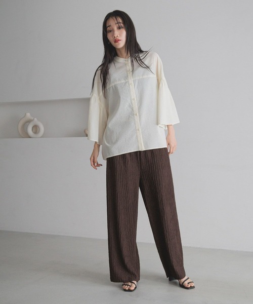 LOWRYS FARM（ローリーズファーム）の「バンドフリル８分袖　 252720（シャツ/ブラウス・レディース・イエロー/ブルー/ブラック/アイボリー・FREE）」の7枚目の写真