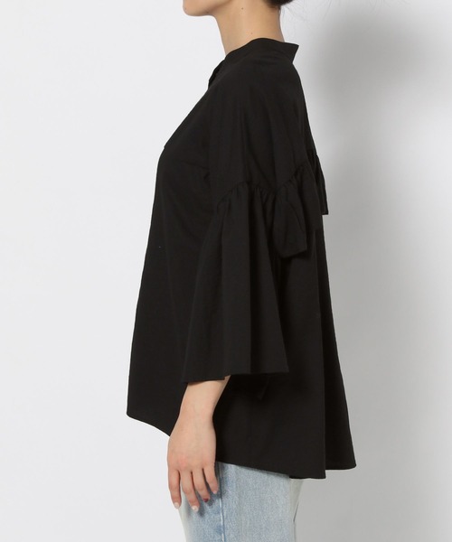 LOWRYS FARM（ローリーズファーム）の「バンドフリル８分袖　 252720（シャツ/ブラウス・レディース・イエロー/ブルー/ブラック/アイボリー・FREE）」の21枚目の写真