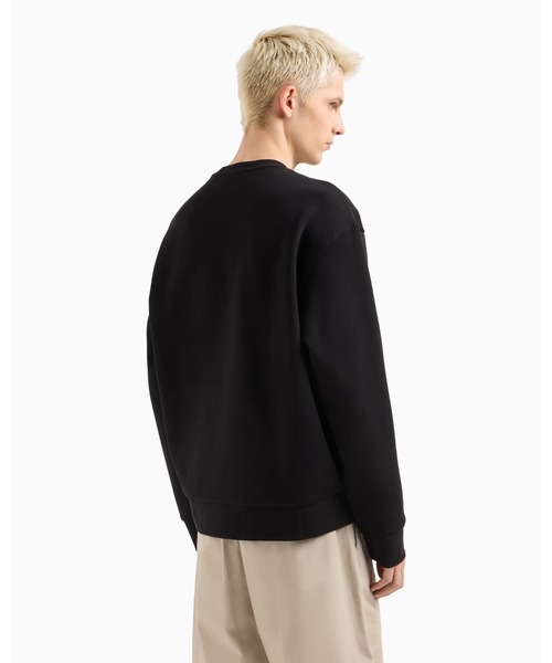 ARMANI EXCHANGE(アルマーニエクスチェンジ)の「【A|X アルマーニ エクスチェンジ】ロゴパッチ クルーネックスウェットプルオーバー(スウェット・メンズ・ホワイト/ブラック・LARGE/MEDIUM/SMALL/X-LARGE/X-SMALL/XX-LARGE)」の7枚目の写真