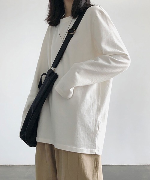 maison de LATIR（メゾンドラティール）の「着回し抜群なシンプルレターロゴロンT 合わせやすい春コーデトップス（Tシャツ/カットソー・レディース・ブラック/ブラック系その他/ホワイト系その他2/ホワイト/ブラウン/ホワイト系その他・M/L/XL）」の2枚目の写真