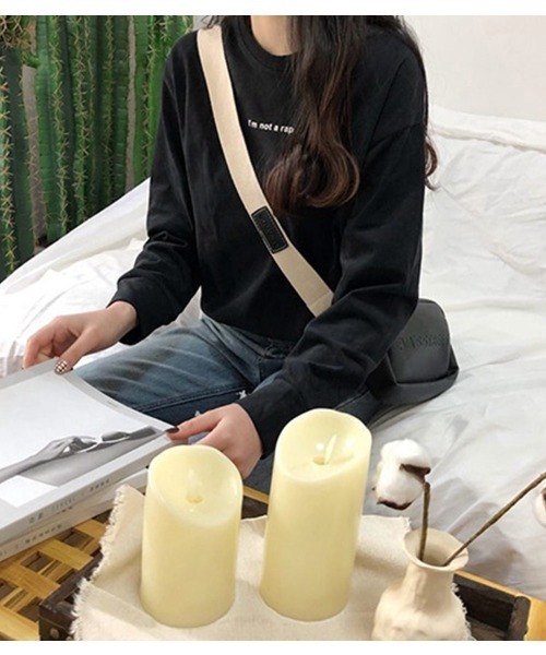 maison de LATIR（メゾンドラティール）の「着回し抜群なシンプルレターロゴロンT 合わせやすい春コーデトップス（Tシャツ/カットソー・レディース・ブラック/ブラック系その他/ホワイト系その他2/ホワイト/ブラウン/ホワイト系その他・M/L/XL）」の7枚目の写真