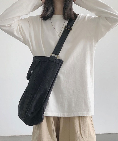 maison de LATIR（メゾンドラティール）の「着回し抜群なシンプルレターロゴロンT 合わせやすい春コーデトップス（Tシャツ/カットソー・レディース・ブラック/ブラック系その他/ホワイト系その他2/ホワイト/ブラウン/ホワイト系その他・M/L/XL）」の18枚目の写真