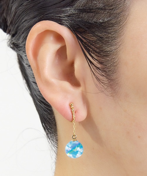 gargle（ガーグル）の「gargle ガーグル：サイエンスシリーズ　ミニ空もよう　虹　雲　イヤリング（イヤリング・レディース・ブルー/ライトブルー・FREE）」の4枚目の写真