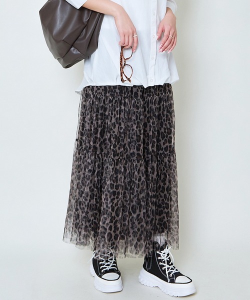GORGE(ゴージ)の「《柄チュール×ティアード》レディース ロングスカート 透け感レイヤード 春夏秋冬(スカート・レディース・ブルー/レッド/ブラウン/ブラック/その他1・F)」の9枚目の写真