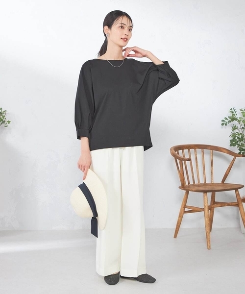 a.v.v（アーヴェヴェ）の「【UVカット】ドルマンスリーブトップス（Tシャツ/カットソー・レディース・ブラック/ブルー・38/40/36）」の8枚目の写真