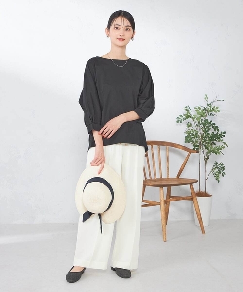 a.v.v（アーヴェヴェ）の「【UVカット】ドルマンスリーブトップス（Tシャツ/カットソー・レディース・ブラック/ブルー・38/40/36）」の10枚目の写真