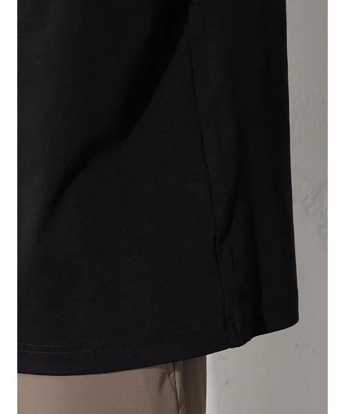 Perfect Suit FActory（パーフェクトスーツファクトリー）の「接触冷感　スマート半袖Tシャツ＜超長綿＞ホワイト/ブラック/グレー（Tシャツ/カットソー・メンズ・ライトグレー/ブラック/ホワイト・M/LL/L）」の4枚目の写真