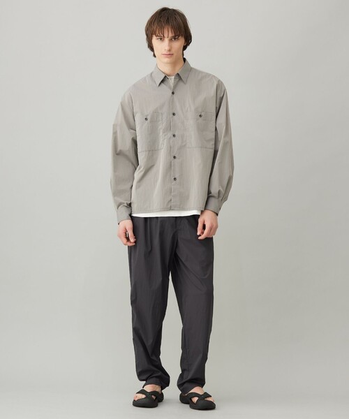 UNFILO(アンフィーロ)の「耐久撥水 ライトシャツ(シャツ/ブラウス・メンズ・ネイビー系/ブラウン系・SMALL/MEDIUM/LARGE/X-LARGE)」の3枚目の写真