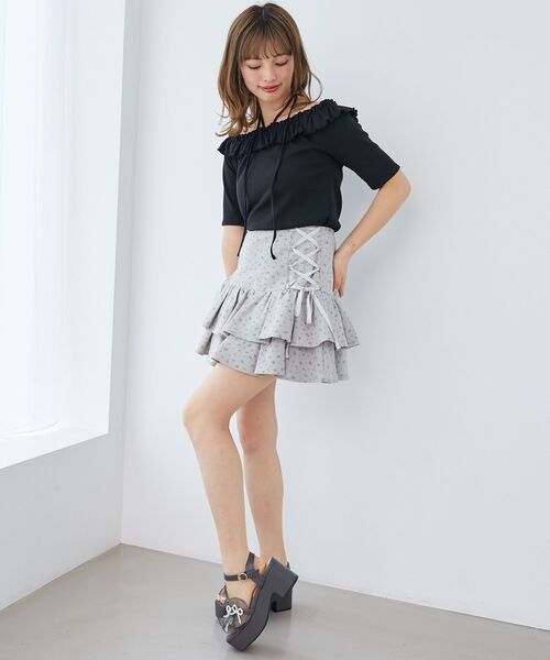 MAJESTIC LEGON（マジェスティックレゴン）の「マルチwayチョーカーフリルトップス（Tシャツ/カットソー・レディース・グレー/イエロー/ブラック/ライトブルー・MEDIUM）」の5枚目の写真
