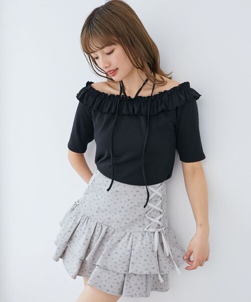 MAJESTIC LEGON（マジェスティックレゴン）の「マルチwayチョーカーフリルトップス（Tシャツ/カットソー・レディース・グレー/イエロー/ブラック/ライトブルー・MEDIUM）」の7枚目の写真