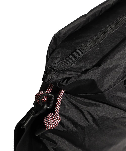 HUNTER（ハンター）の「HUNTER/ハンター ショルダーバック TRAVEL RIPSTOP HOLDALL トラベル リップストップ ホールドオール UBW3603NRS（ショルダーバッグ・レディース・ブラック/シルバー・FREE）」の10枚目の写真