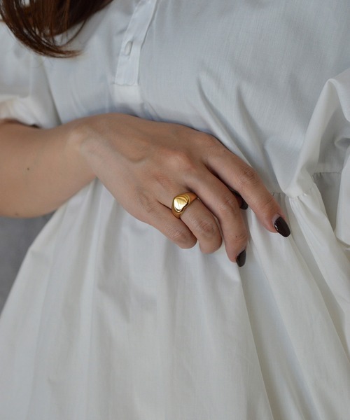 BROTHERHOOD(ブラザーフッド)の「【earyear】Puffy Heart design peti Volume Ring(リング・レディース・シルバー/ゴールド・MEDIUM/LARGE)」の12枚目の写真