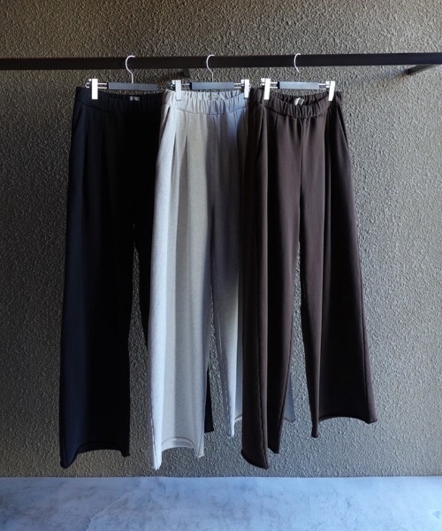 Toironier（トワロニエ）の「Toironier/トワロニエ/2tuck Sweat Pants（スウェットパンツ・メンズ・チャコールグレー/シルバー/ブラウン・0）」の15枚目の写真