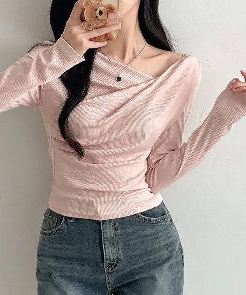 VIVID LADY（ビビッドレディー）の「ドレープ リブＴシャツ 長袖（Tシャツ/カットソー・レディース・ベージュ/ホワイト/ピンク/ブラック・FREE）」の4枚目の写真