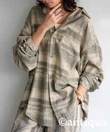 ニュアンス柄シャツ