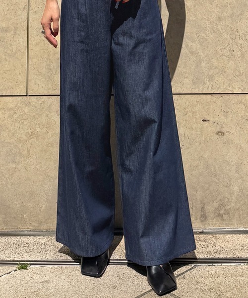 JENNE(ジェンヌ)の「エアリーデニムカマーベルトパンツ(その他パンツ・レディース・インディゴブルー・SMALL/MEDIUM/LARGE/X-LARGE)」の12枚目の写真