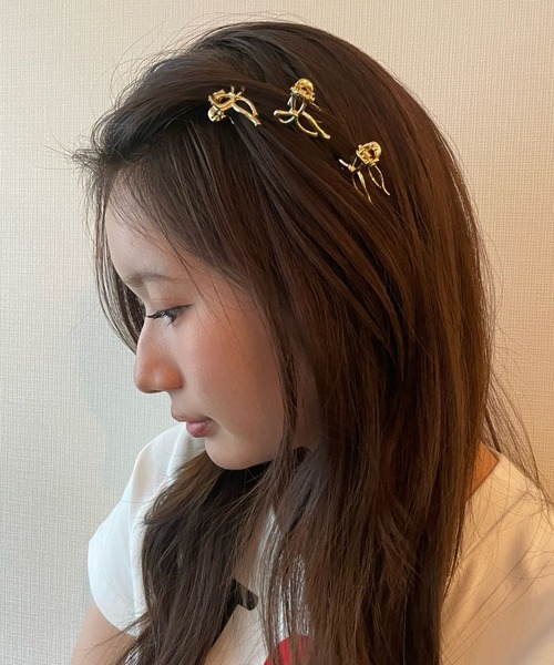 FOREVER 21(フォーエバー トゥエンティーワン)の「ミニリボンクリップセット(バレッタ/ヘアクリップ・レディース・ゴールド/シルバー/ブラック・FREE)」の1枚目の写真