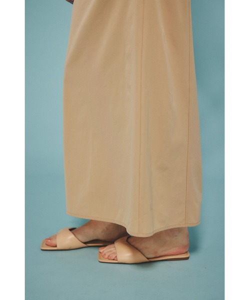 HeRIN.CYE(ヘリンドットサイ)の「Apron one piece エプロンワンピース(ワンピース・レディース・ブラック/ベージュ/オレンジ・FREE)」の10枚目の写真