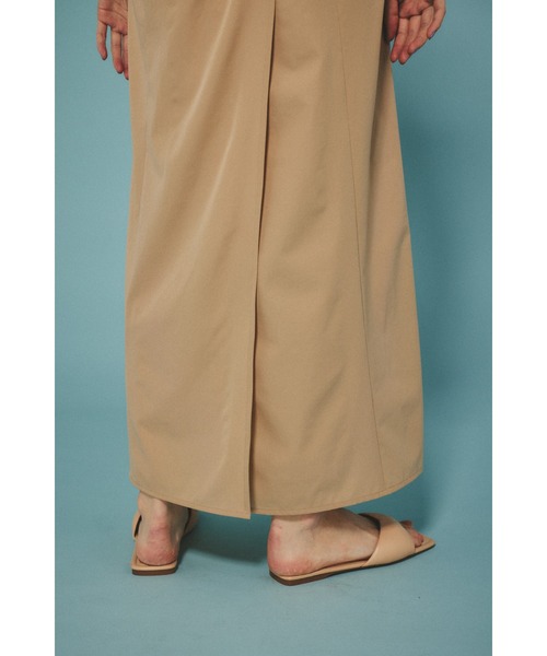 HeRIN.CYE(ヘリンドットサイ)の「Apron one piece エプロンワンピース(ワンピース・レディース・ブラック/ベージュ/オレンジ・FREE)」の11枚目の写真