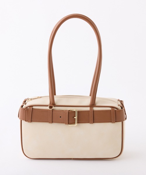 one after another NICE CLAUP（ワンアフターアナザーナイスクラップ）の「ベルト付きスクエアホーボーバッグ（ショルダーバッグ・レディース・アイボリー/ダークブラウン/キャメル・FREE）」の2枚目の写真