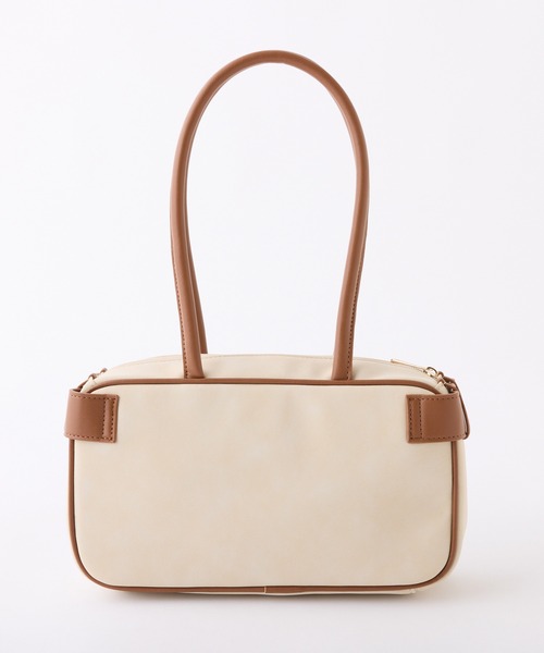 one after another NICE CLAUP（ワンアフターアナザーナイスクラップ）の「ベルト付きスクエアホーボーバッグ（ショルダーバッグ・レディース・アイボリー/ダークブラウン/キャメル・FREE）」の15枚目の写真