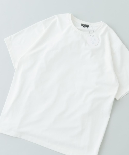 ITEMS URBANRESEARCH（アイテムズ アーバンリサーチ）の「『UVカット』汗染み防止×吸水速乾Tシャツ（Tシャツ/カットソー・メンズ・オリーブ/チャコールグレー/ホワイト・MEDIUM/LARGE）」の4枚目の写真