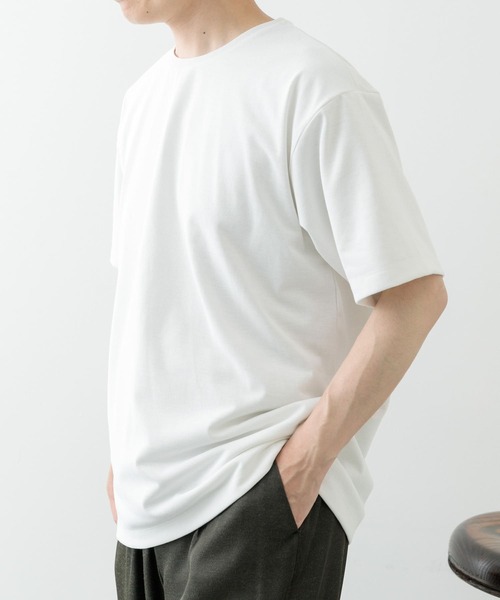ITEMS URBANRESEARCH（アイテムズ アーバンリサーチ）の「『UVカット』汗染み防止×吸水速乾Tシャツ（Tシャツ/カットソー・メンズ・オリーブ/チャコールグレー/ホワイト・MEDIUM/LARGE）」の6枚目の写真