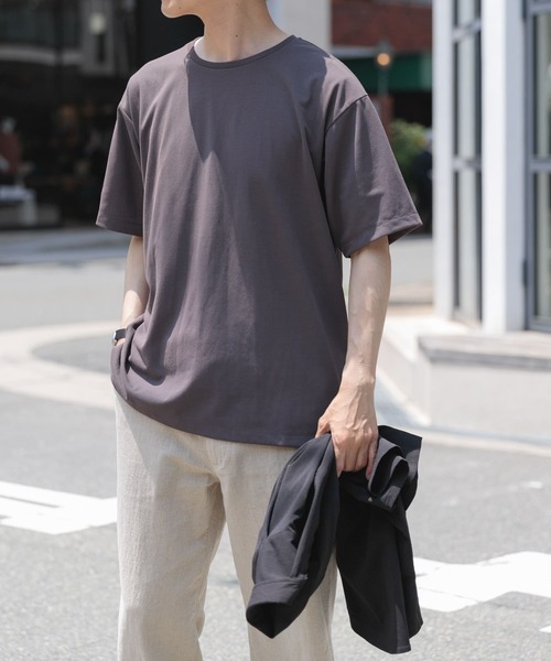 ITEMS URBANRESEARCH（アイテムズ アーバンリサーチ）の「『UVカット』汗染み防止×吸水速乾Tシャツ（Tシャツ/カットソー・メンズ・オリーブ/チャコールグレー/ホワイト・MEDIUM/LARGE）」の11枚目の写真