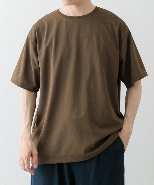 ITEMS URBANRESEARCH（アイテムズ アーバンリサーチ）の「『UVカット』汗染み防止×吸水速乾Tシャツ（Tシャツ/カットソー・メンズ・オリーブ/チャコールグレー/ホワイト・MEDIUM/LARGE）」の15枚目の写真