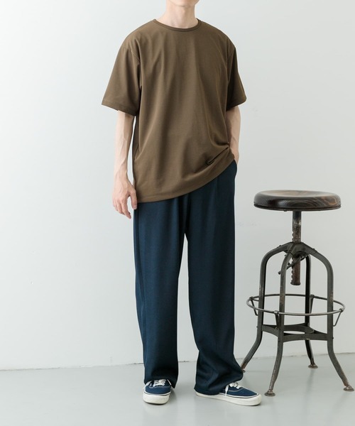 ITEMS URBANRESEARCH（アイテムズ アーバンリサーチ）の「『UVカット』汗染み防止×吸水速乾Tシャツ（Tシャツ/カットソー・メンズ・オリーブ/チャコールグレー/ホワイト・MEDIUM/LARGE）」の19枚目の写真