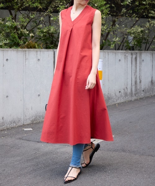 美品 23区 Braghenti コットンリネン ノースリーブ ワンピース 赤 美品 23区 Braghenti コットンリネン ノースリーブ ワンピース