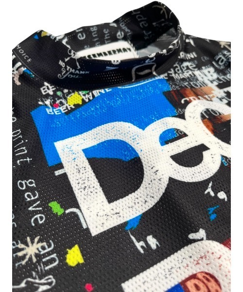DECEMBERMAY(ディセンバーメイ)の「Graffiti mock neck shirt(Tシャツ/カットソー・レディース・ブラック/ホワイト・MEDIUM/SMALL)」の7枚目の写真