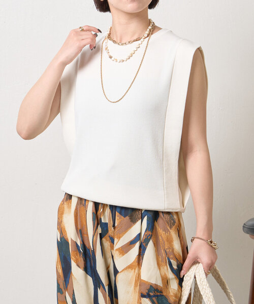 Jena espace merveilleux（ジェナ　エスパスメルヴェイユ）の「スクエアノースリニット（ニット/セーター・レディース・レッド/ネイビー/オフホワイト・FREE）」の2枚目の写真