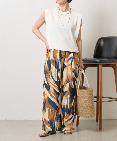 Jena espace merveilleux（ジェナ　エスパスメルヴェイユ）の「スクエアノースリニット（ニット/セーター・レディース・レッド/ネイビー/オフホワイト・FREE）」の4枚目の写真