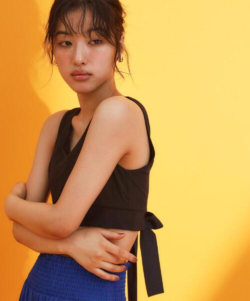 THE SHOP TK (ザ ショップ ティーケー )の「【mizugiwa/ラッシュガード】パット入りリボンビスチェ/セットアップ可/接触冷感/UVケア/洗える(タンクトップ・レディース・ブラック/カーキ・12/13)」の4枚目の写真